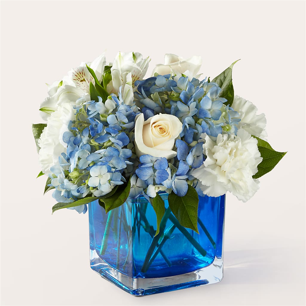 Soothing Waters Bouquet – Everything Nice By Colene, Stilwell OK