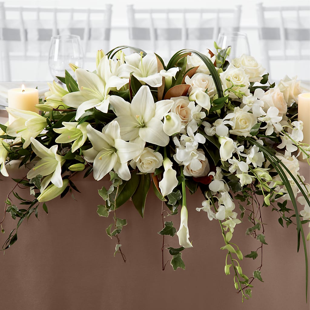 White Linen Arrangement – Everything Nice By Colene, Stilwell OK