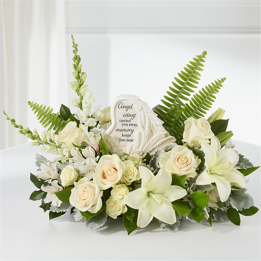 Holding You Close Arrangement –  Everything Nice By Colene, Stilwell OK